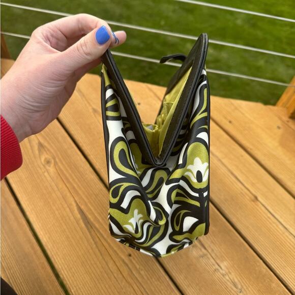 🧡SALE: Petunia Pickle Bottom Dancing In Dublin Green Floral Designer Diaper Bag - Picture 5 of 11